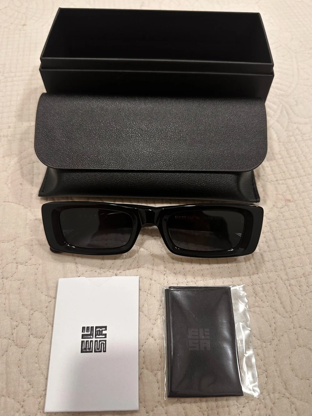 Elisa Johnson Flynn Sunglasses in Gloss Black